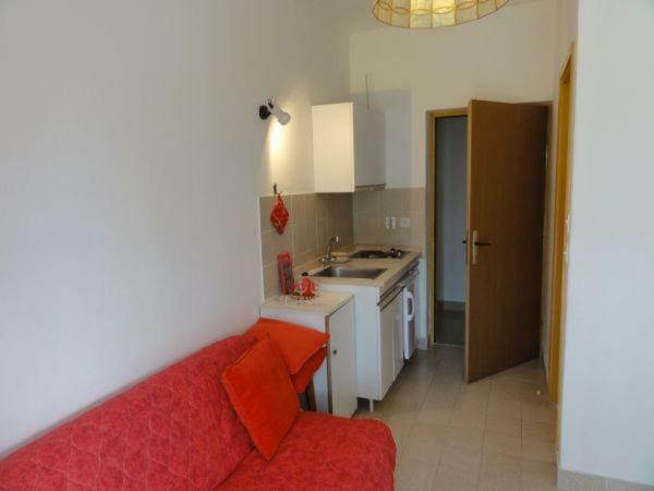 Nice And Cozy Apartment Ferry In Medulin Exterior photo